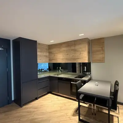 Z-Suites Hotel