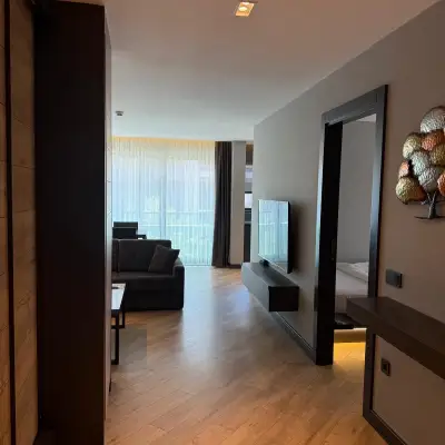 Z-Suites Hotel